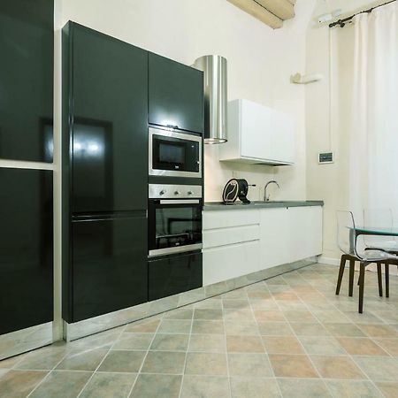 Duomo 2 Bedroom Apartment Флоренция Экстерьер фото