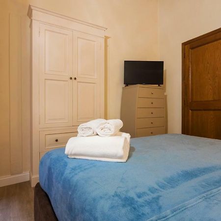 Duomo 2 Bedroom Apartment Флоренция Экстерьер фото